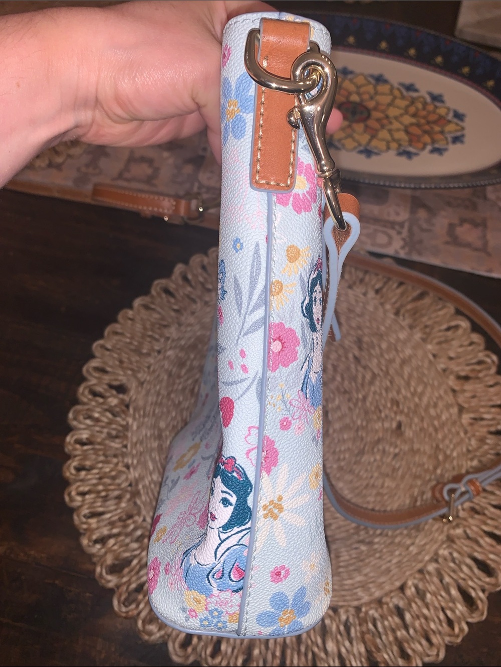 Dooney & Bourke Snow White Flower light blue Crossbody Bag EUC - Picture 8 of 12